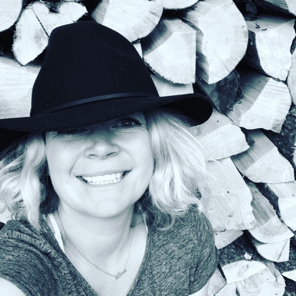 Meet your Posher, Robin - Picture 1 of 1